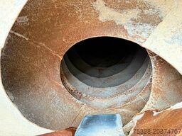 MERCEDES-BENZ Arocs 3240 8X4 BB 9m³ Liebherr unfall