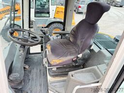 LIEBHERR L 509 Speeder Schnellwechsler Schaufel + Gabel