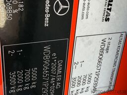Mercedes-Benz Sprinter 516
