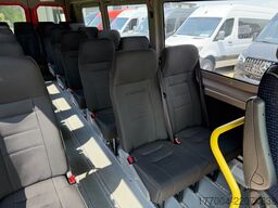 Mercedes-Benz Sprinter 516