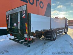 Scania P 320 4x2 HIAB 077B-2 / PLATFORM L=7286 mm