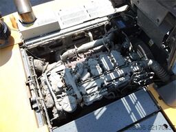 LIEBHERR R956