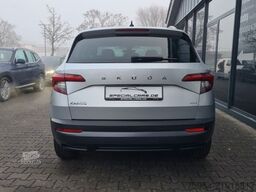 SKODA Karoq Clever 4x4 - ACC - LED - AHK -