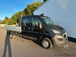 PEUGEOT Boxer DoKa mit Pritsche | Kran | AHK | Klima
