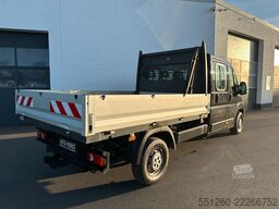 PEUGEOT Boxer DoKa mit Pritsche | Kran | AHK | Klima