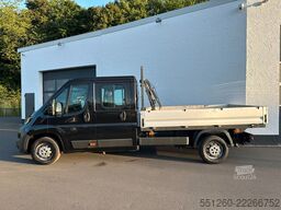 PEUGEOT Boxer DoKa mit Pritsche | Kran | AHK | Klima