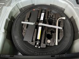 SKODA 1.0MPi Selection PDC/H V.Cockpit SHZ LED LM15