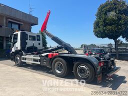 Iveco AD260X46