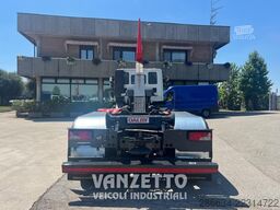 Iveco AD260X46