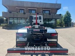 Iveco AD260X46