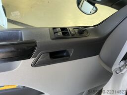 Volkswagen Transporter Kombi 2.0 TDI L1H1 140pk DSG Automa...