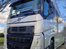 Volvo FH 540 Jong gebrukt 7 paards plus living pop-ot...
