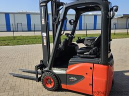 Linde Gabelstapler E12-386-02