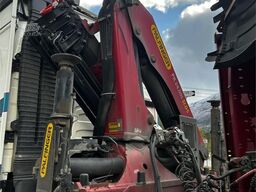 Volvo FH500 truck with a 24 t/m Palfinger crane