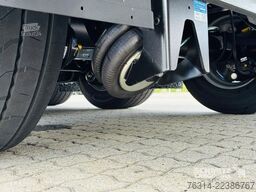 Schmitz Cargobull Curtainsider Mega Getränke