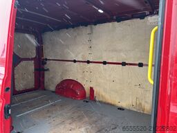 VW Crafter 30 2.0 TDI L2H1 Kasten AHK KLIMA LED PDC