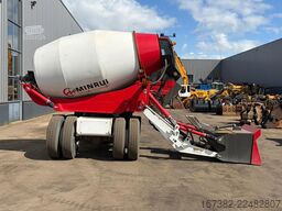 Minrui 4M3 Self Loading Concrete Mixer 4x4