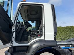 IVECO IVECO TRAKKER 360 SCARRABILE 6X4