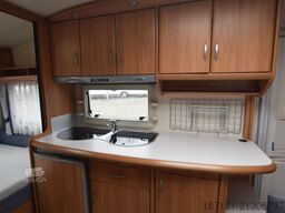 HOBBY De Luxe Easy 440 SF mit Vorzelt