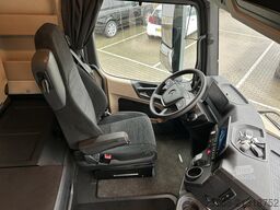 Mercedes-Benz Actros 1842 StreamSpace / 424 dkm / NL Truck / ...