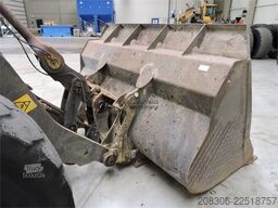 VOLVO L120F Sw/3rd function