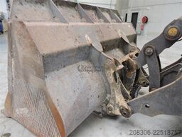 VOLVO L120F Sw/3rd function