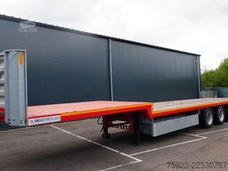 Reistreyler 3 axle semi low loader