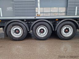 Lecitrailer PLATEAU EXTENSIBLE TWISTLOCKS