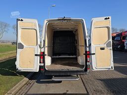 VOLKSWAGEN CRAFTER 2.0 L3H3 Airco Carplay