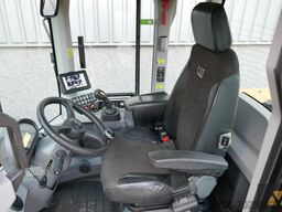 Caterpillar 930M