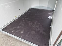 Cheval Liberte Debon Poly Cargo 1300 grün Seitentür Ram