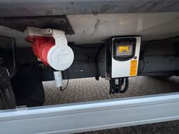 DAF LF 16.260 Tiefkühlkoffer mit Ladebordwand