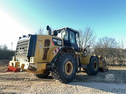 Caterpillar 966M