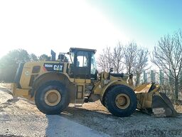 Caterpillar 966M