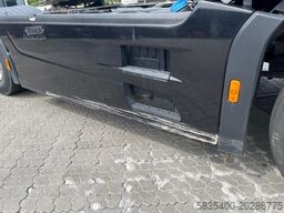 Ford F-MAX Black - slightly damaged but still good !!