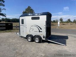 Cheval Liberté TOURING JUMPING V1 DUNKELBLAU +SATTELKAMMER