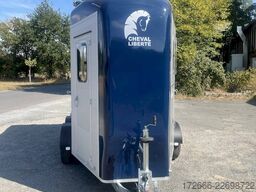 Cheval Liberté TOURING JUMPING V1 DUNKELBLAU +SATTELKAMMER