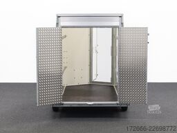 Ifor Williams BV 105G | HECKRAMPENKOMBI 300X147X214CM 2700KG KOFFERANHÄNGER