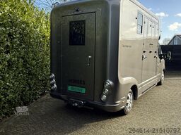 Horsetruck Renault Master / Equita Paardenwagen  Horsetruck Hengsten uitv