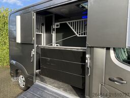 Horsetruck Renault Master / Equita Paardenwagen  Horsetruck Hengsten uitv