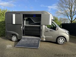 Horsetruck Renault Master / Equita Paardenwagen  Horsetruck Hengsten uitv