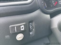 Horsetruck Renault Master / Equita Paardenwagen  Horsetruck Hengsten uitv