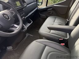 Horsetruck Renault Master / Equita Paardenwagen  Horsetruck Hengsten uitv