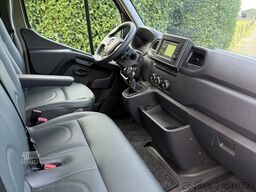 Horsetruck Renault Master / Equita Paardenwagen  Horsetruck Hengsten uitv