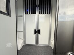 Horsetruck Renault Master / Equita Paardenwagen  Horsetruck Hengsten uitv