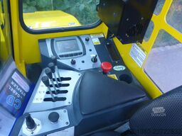 Combilift C4500ET Zinkenlänge: 1350mm
