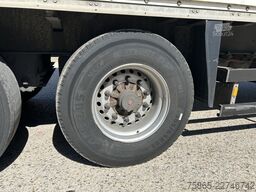 Schmitz Cargobull SKO 24 / Box / Loadlift 2500 kg / SAF Drum / NL...