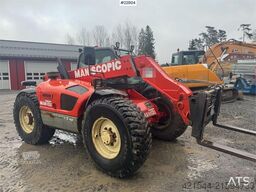 Manitou MLT 633 telehandler with hydraulic pallet forks.