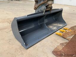 Hitachi ZX 48 U-5A CLR