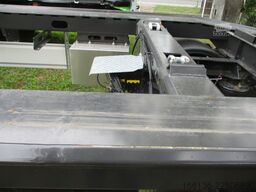 Fliegl ZPS 180 Mega-Z für Abrollcontainer